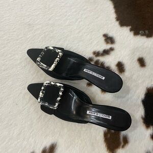 Manolo Blahnik Maysale suede mules